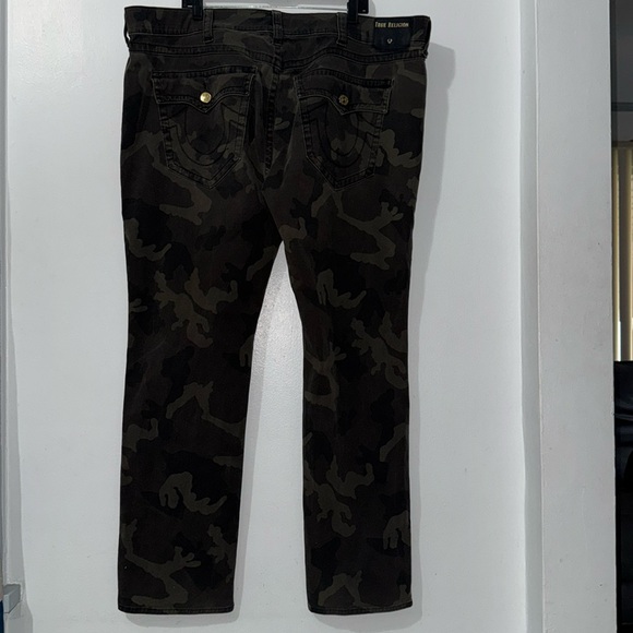 True Religion Ricky Camouflage Green Jeans/Pants Size 44 - Picture 4 of 11